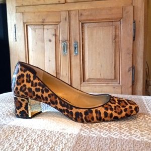 🔥🔥NWOT Fits 10.5 Stunning Ann Taylor Leopard Print Pumps🔥🔥